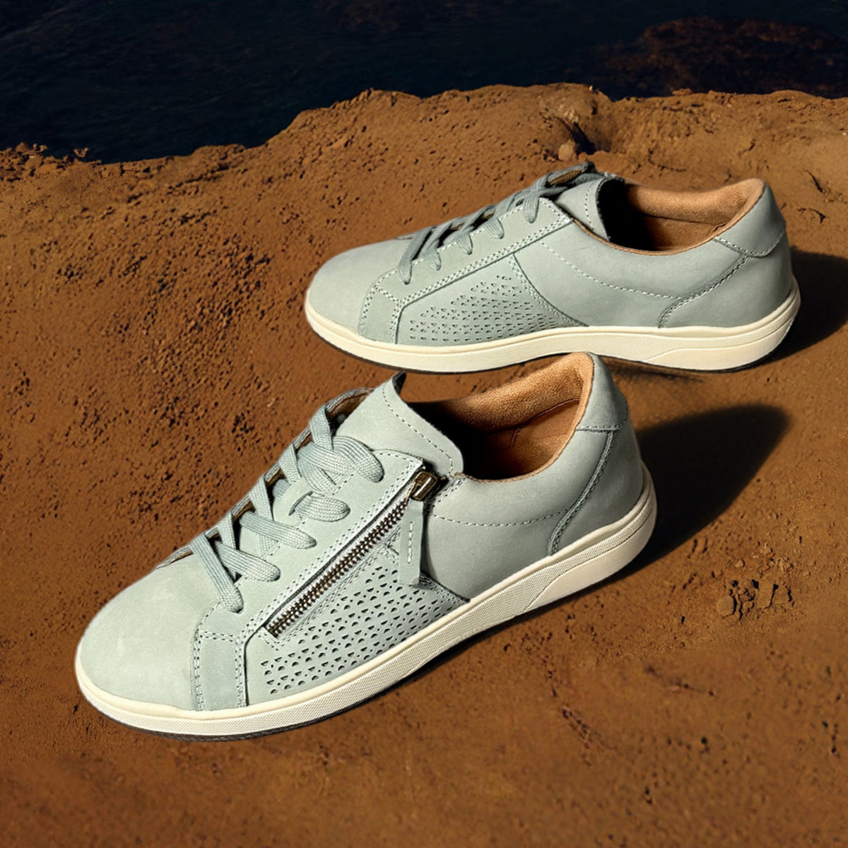 Netta Round Toe Casual Lace-up Sneakers