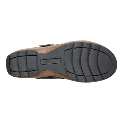 Kulla Slip-on Round Toe Casual Clogs